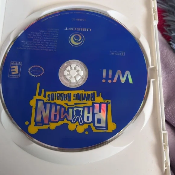 Rayman Raving Rabbids Wii Game - Picture 3 of 4